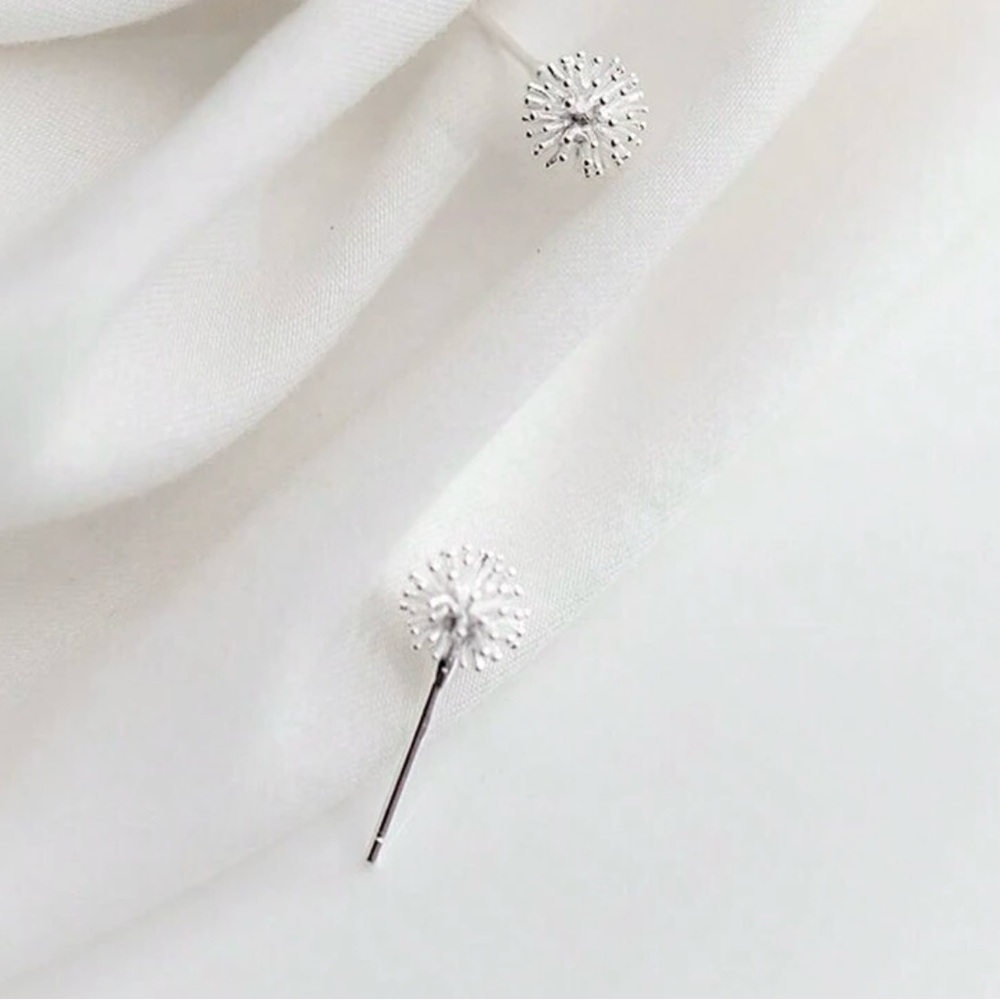 “Dandelion Balls” 925 Sterling Silver Tiny Dainty Spikey Flower Firework Studs - Picture 12 of 13